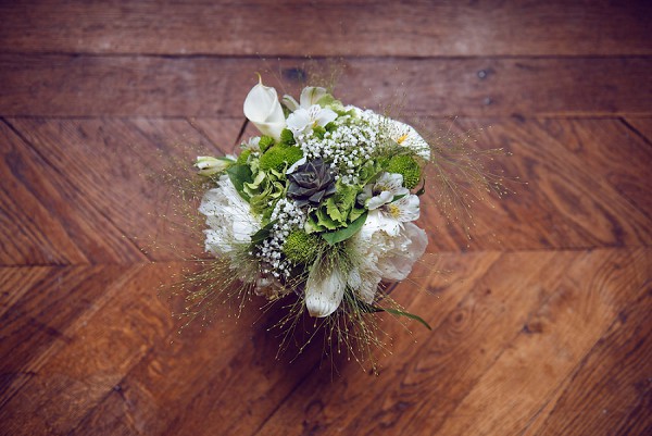 green and white bridal bouquet
