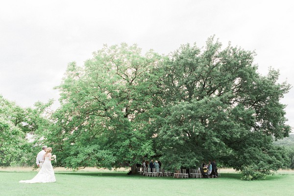 tree wedding ceremony