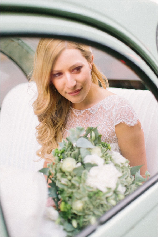 informal relaxed bridal style | Image by Maya Maréchal Photography