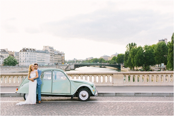mint green 2cv wedding car Paris | Image by Maya Maréchal Photography