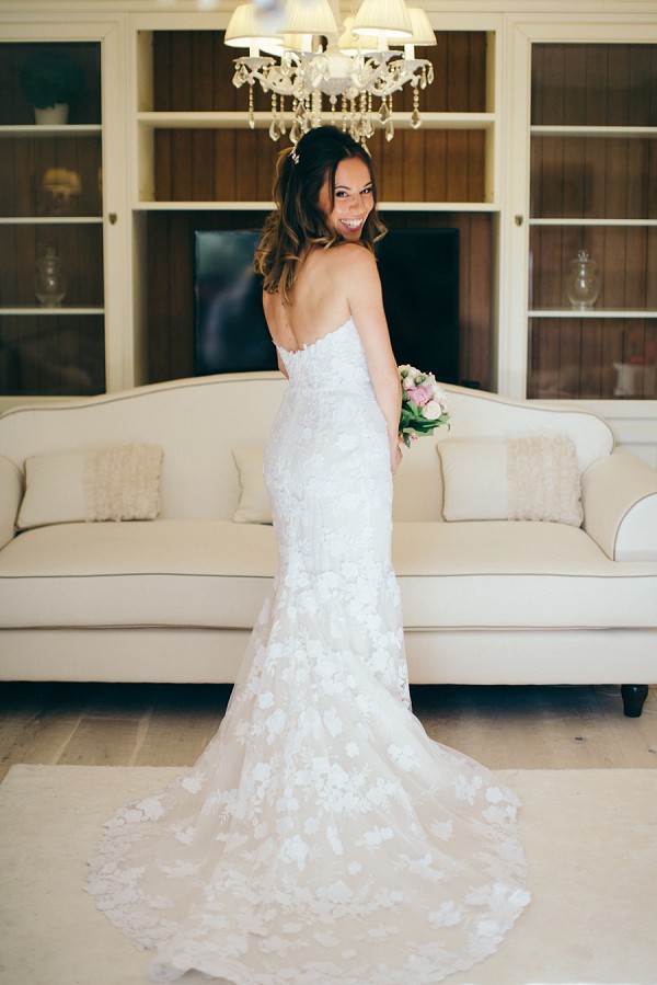 Luxury lace wedding dress