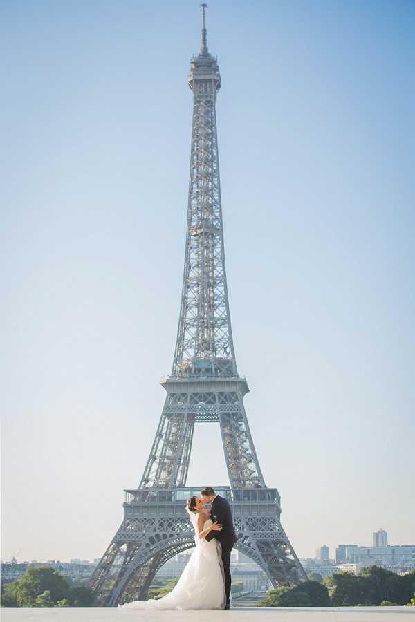 eiffel tower wedding