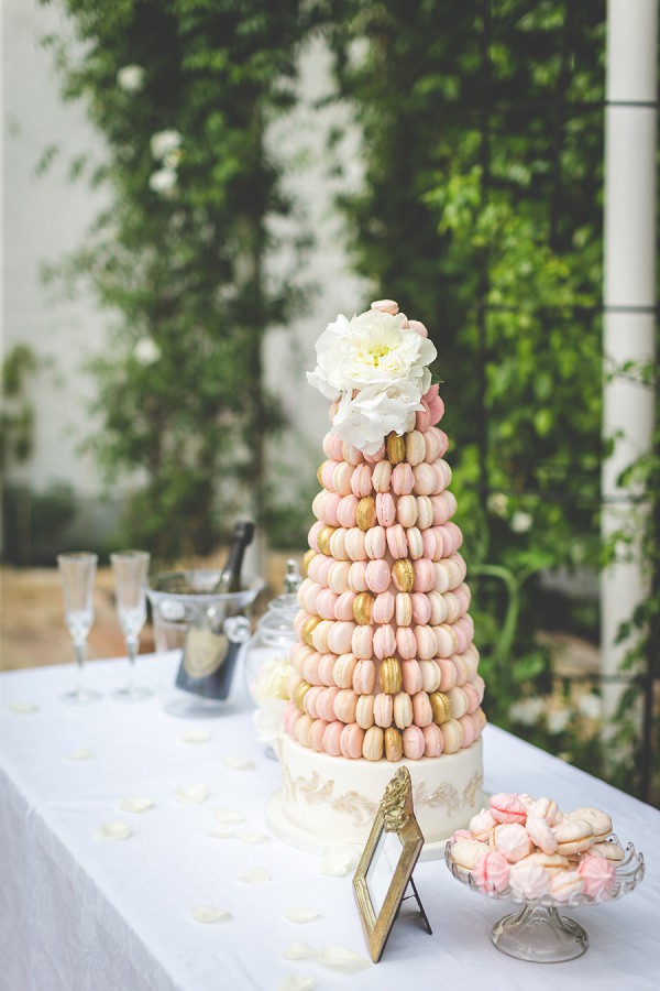 Wedding Cake Macaron