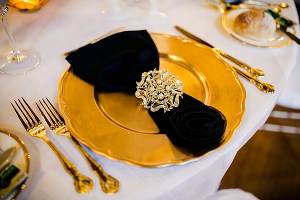 gold wedding decor
