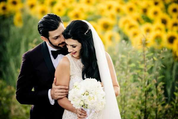 sunflower wedding photo