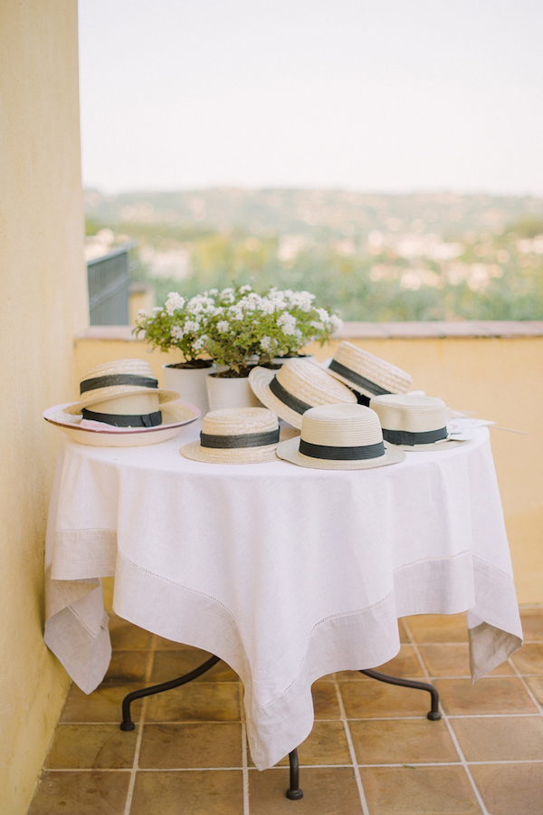 12 Hot Summer Wedding BohemeMoonPhotography Provence wedding guests