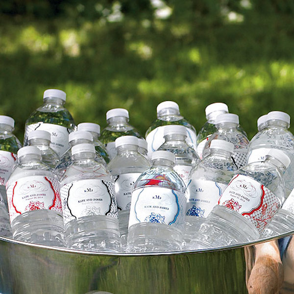 6 Hot Summer Wedding water bottles