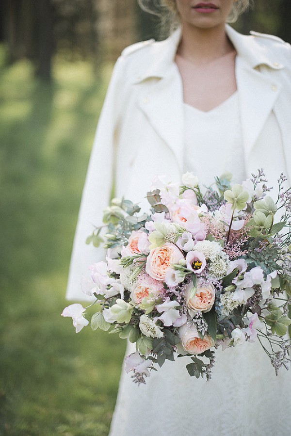 rustic country wedding flowers