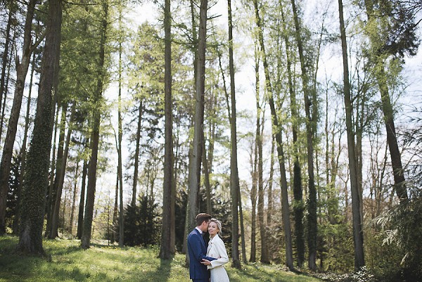 wedding photo forest