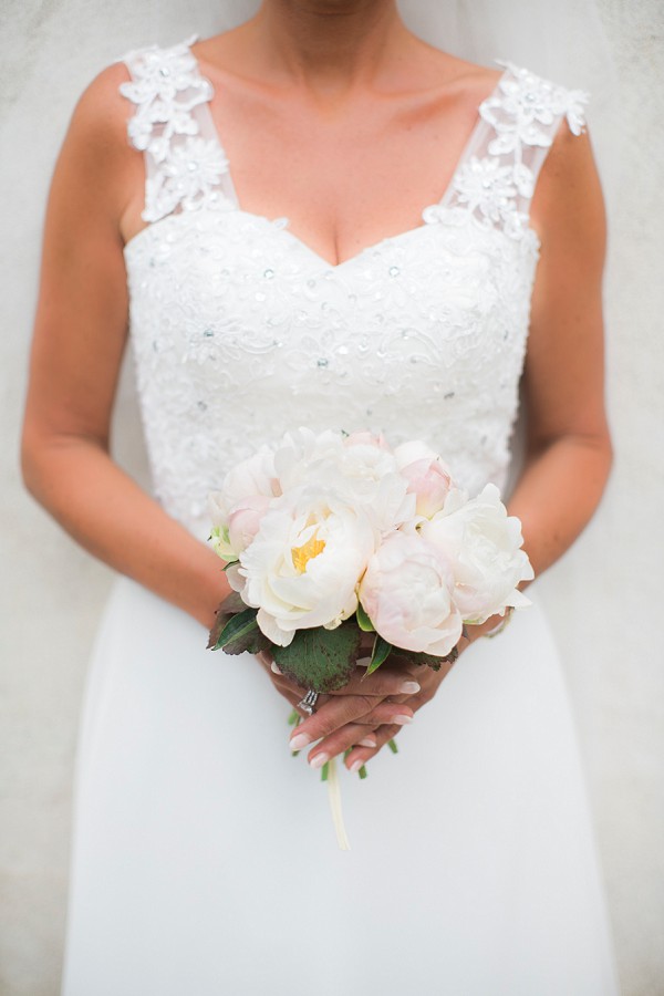 small bridal bouquet