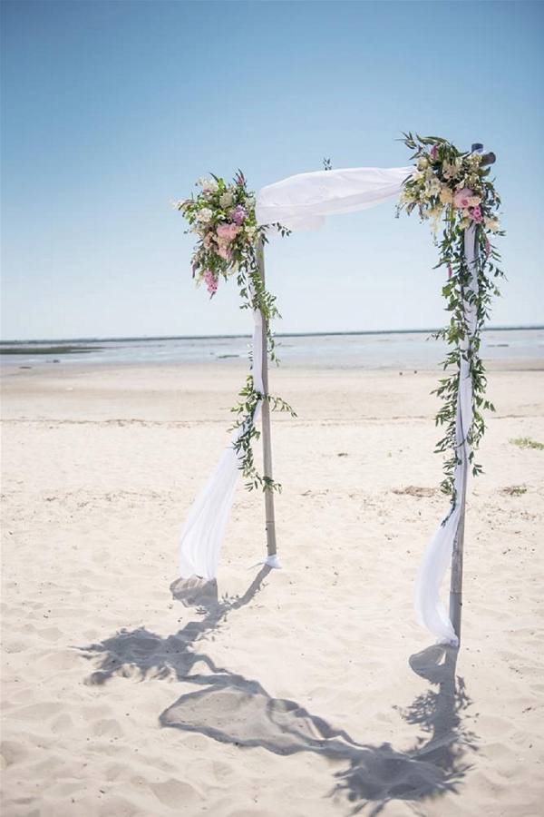 beach ceremony arch