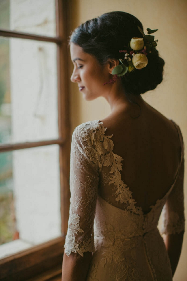 lace wedding dress detail