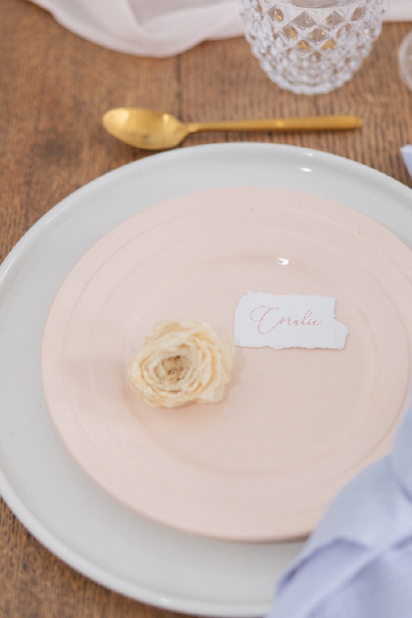 simple table wedding setting