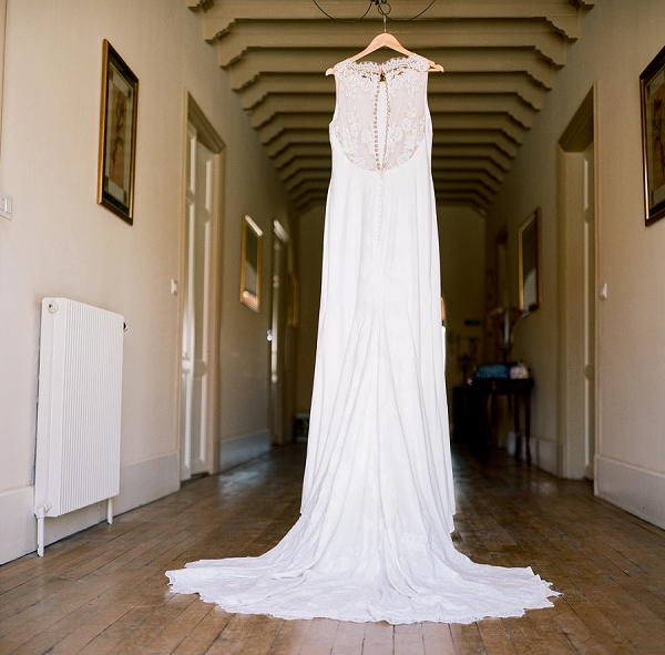 sleeveless wedding gown