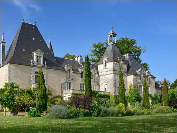 Chateau Perigord by Big Domain