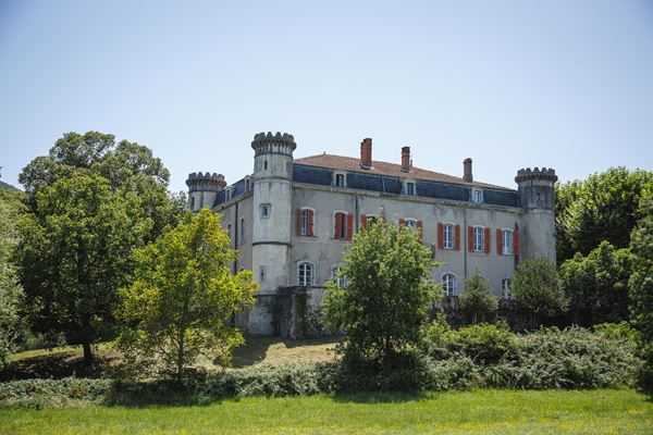 Chateau du Bijou Wedding Venue in the Rhone Valley