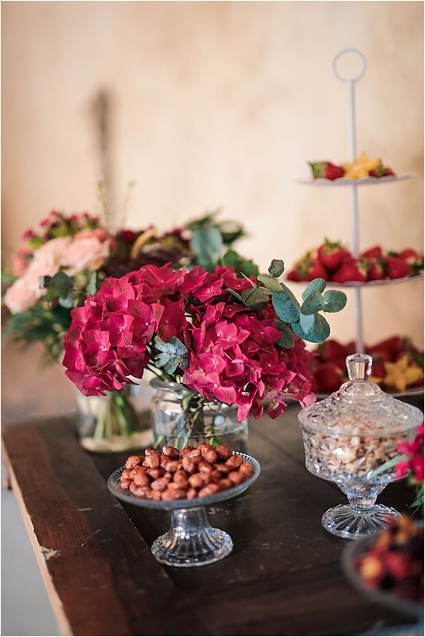 Dare to be Different wedding inspiration in France Flowers
