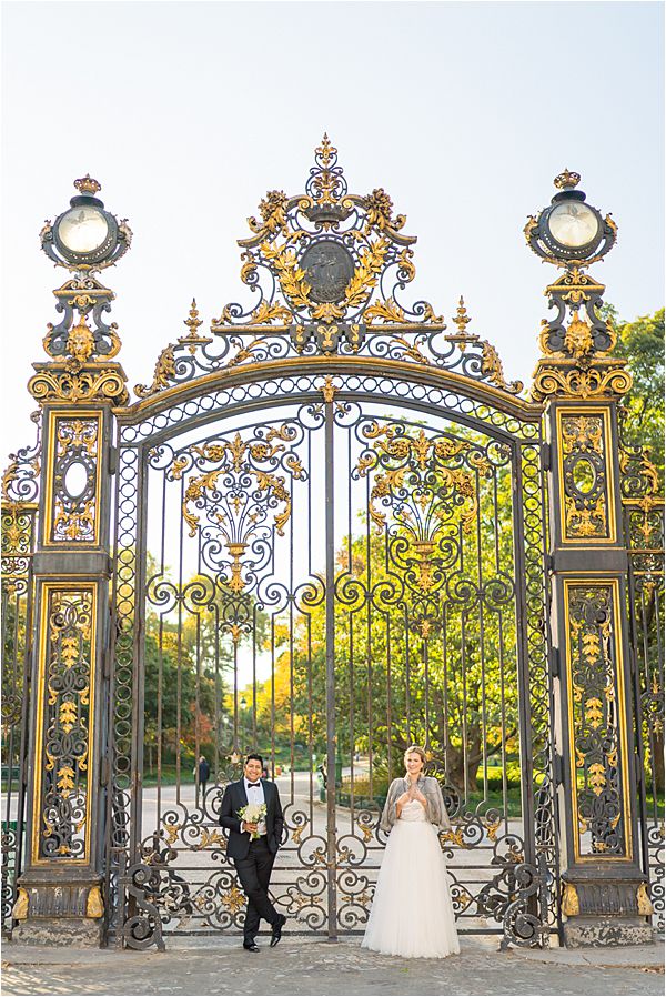 couple in the beautiful entrace at Paris Elopement