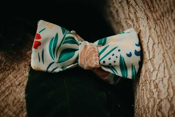 Tattooed Wedding - floral bow tie floral bow tie