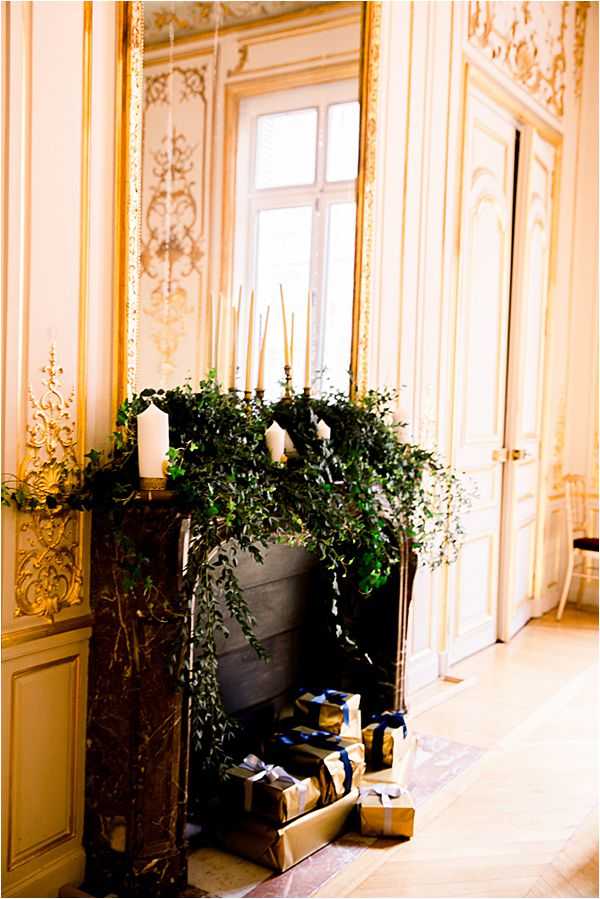 the fireplace at Winter Wedding in Paris | Daria Lorman photography the fireplace at Winter Wedding in Paris