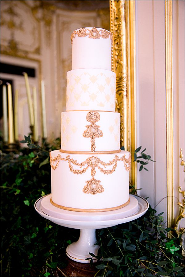 wedding cake at Winter Wedding in Paris