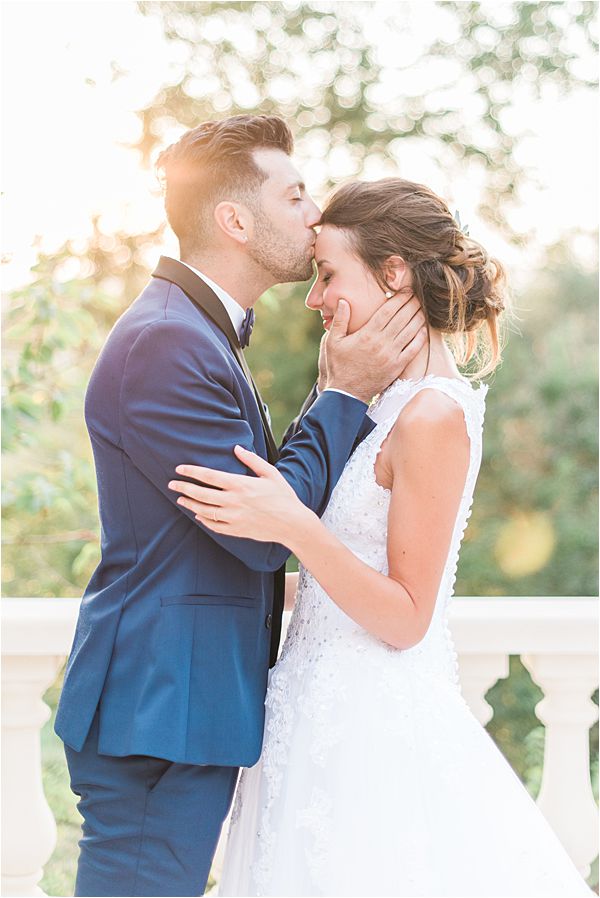 passionate couple at paradise of birds wedding on French Riviera