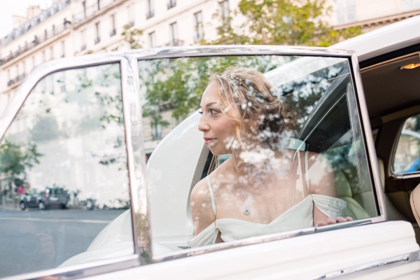 bride in car photo