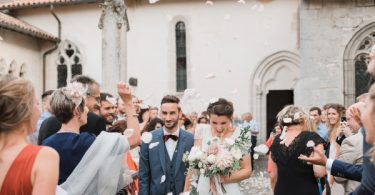 confetti moment summer wedding