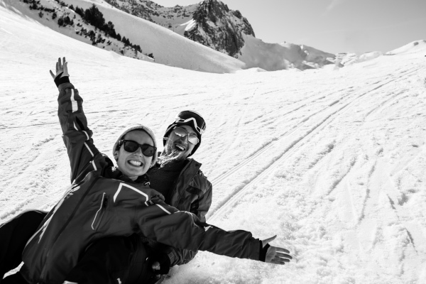 couple snow sledge france