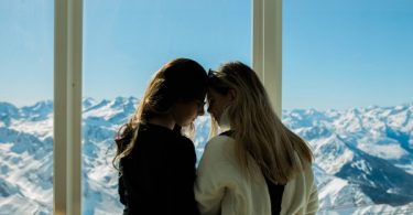 romantic engagement france mountain
