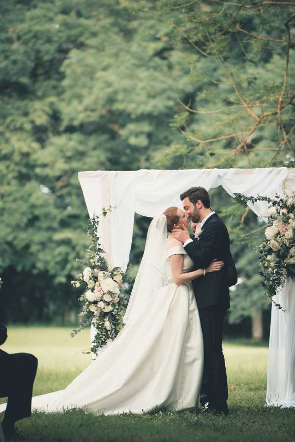 Classical Romantic wedding in Auvergne France 