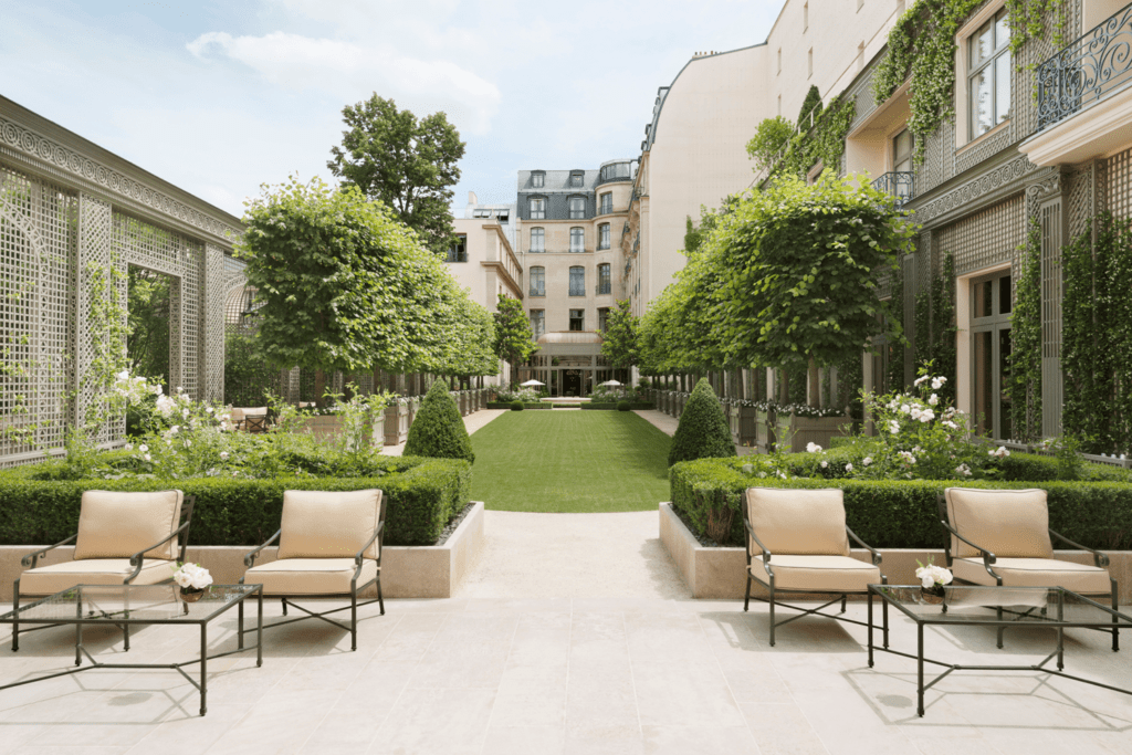 Le Ritz Paris 5 Grand Jardin luxury wedding venue in paris