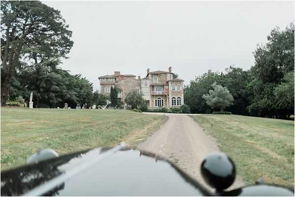 Chateau wedding in France * Image by Thomas Raboteur