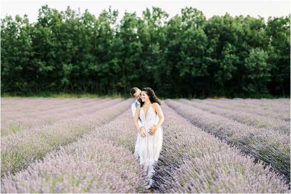 engagement shoot in Provence | Image by Jeremie Hkb