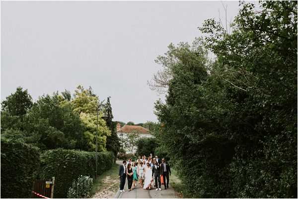 informal wedding day in France * Image by tub of jelly