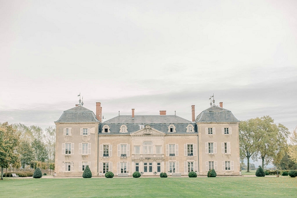 historic Chateau de Varennes wedding