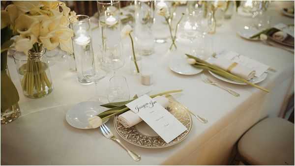 Ultra chic wedding table setting Photography by Yellowbird visuals