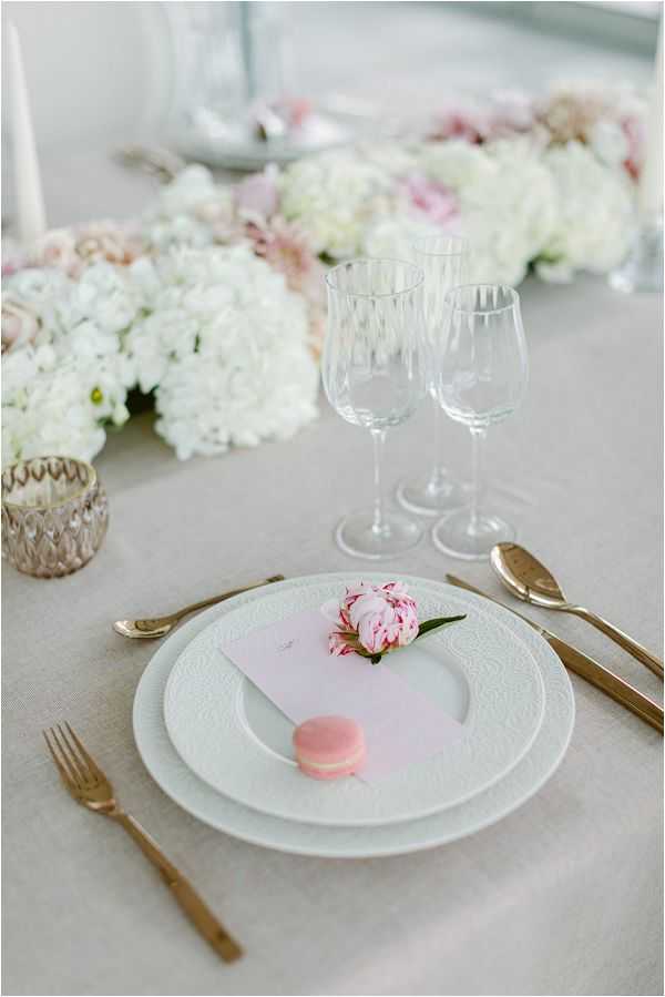 chic French wedding style table Images by Zackstories 