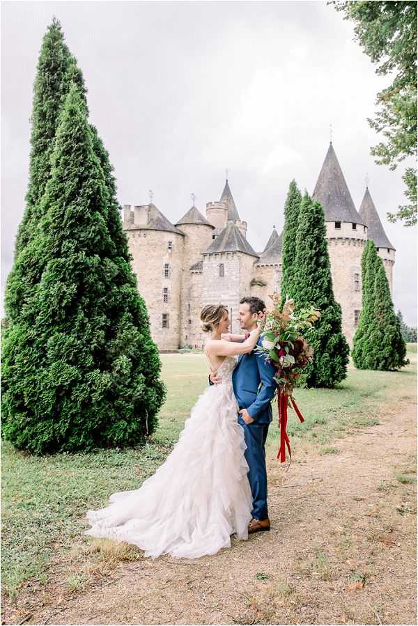 Dream Luxury French wedding Chateau Image by Daria Lorman Photography