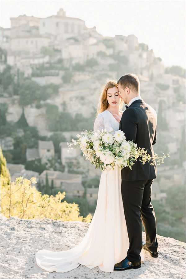 Dreamy Wedding Inspiration in Provence elopement Images by Jeremie Hkb