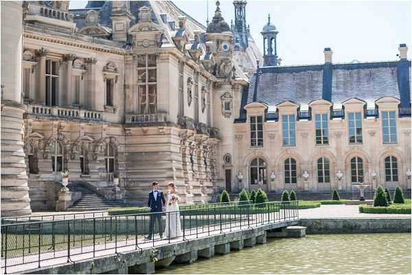 Romantic Elopement at Chateau de Chantilly in France | Image by Cedric Klein