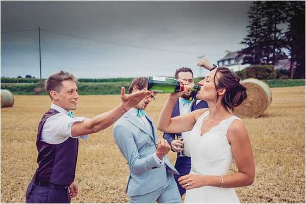 bride drinking Champagne | Photography by Wedding Fusion Imagery