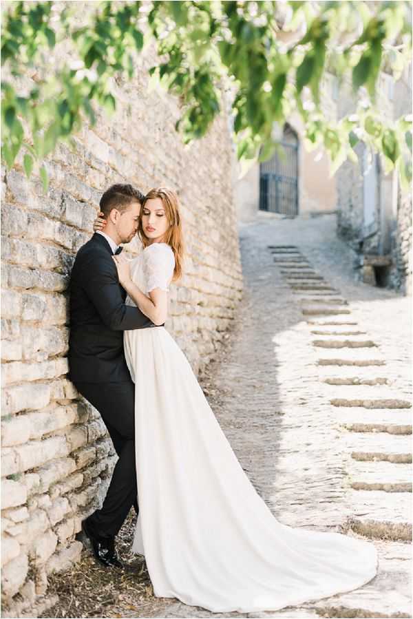 dreamy elopement in Provence Images by Jeremie Hkb