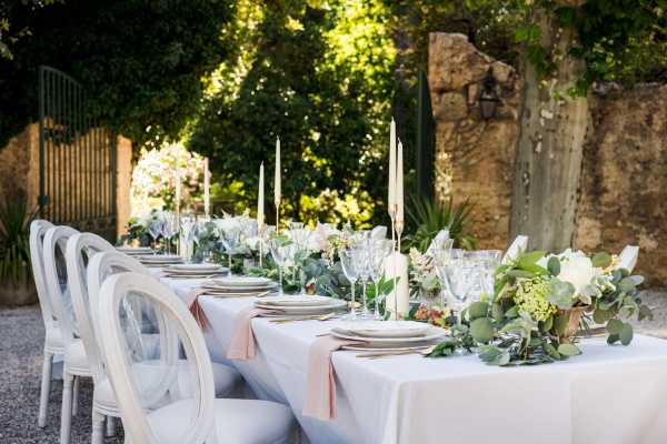 Simple French wedding table setting