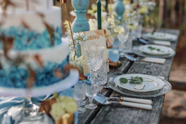 Ocean wedding themed table setting close up