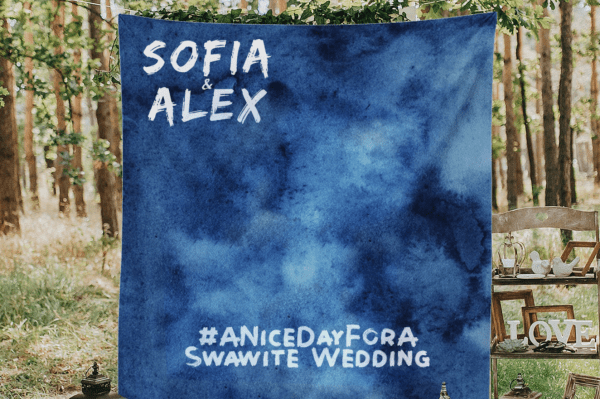 Sofia & Alex #ANiceDayForASwawiteWedding blue fabric sign