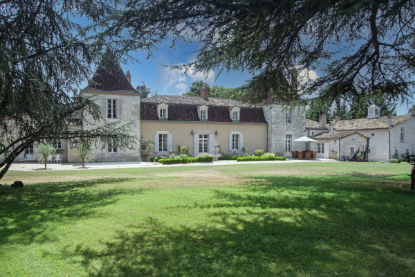 Chateau Lacanaude Dordogne