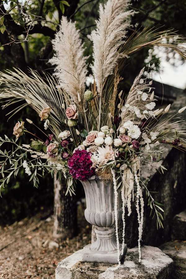 1920s floral arrangement Downton Abbey inspired