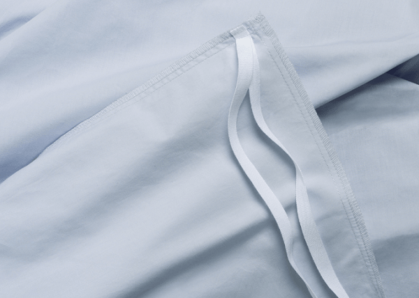 Cover ties (blue percale sheet)