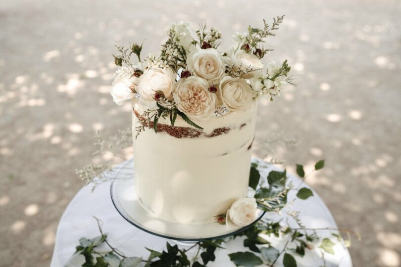 Head photo boho wedding cake